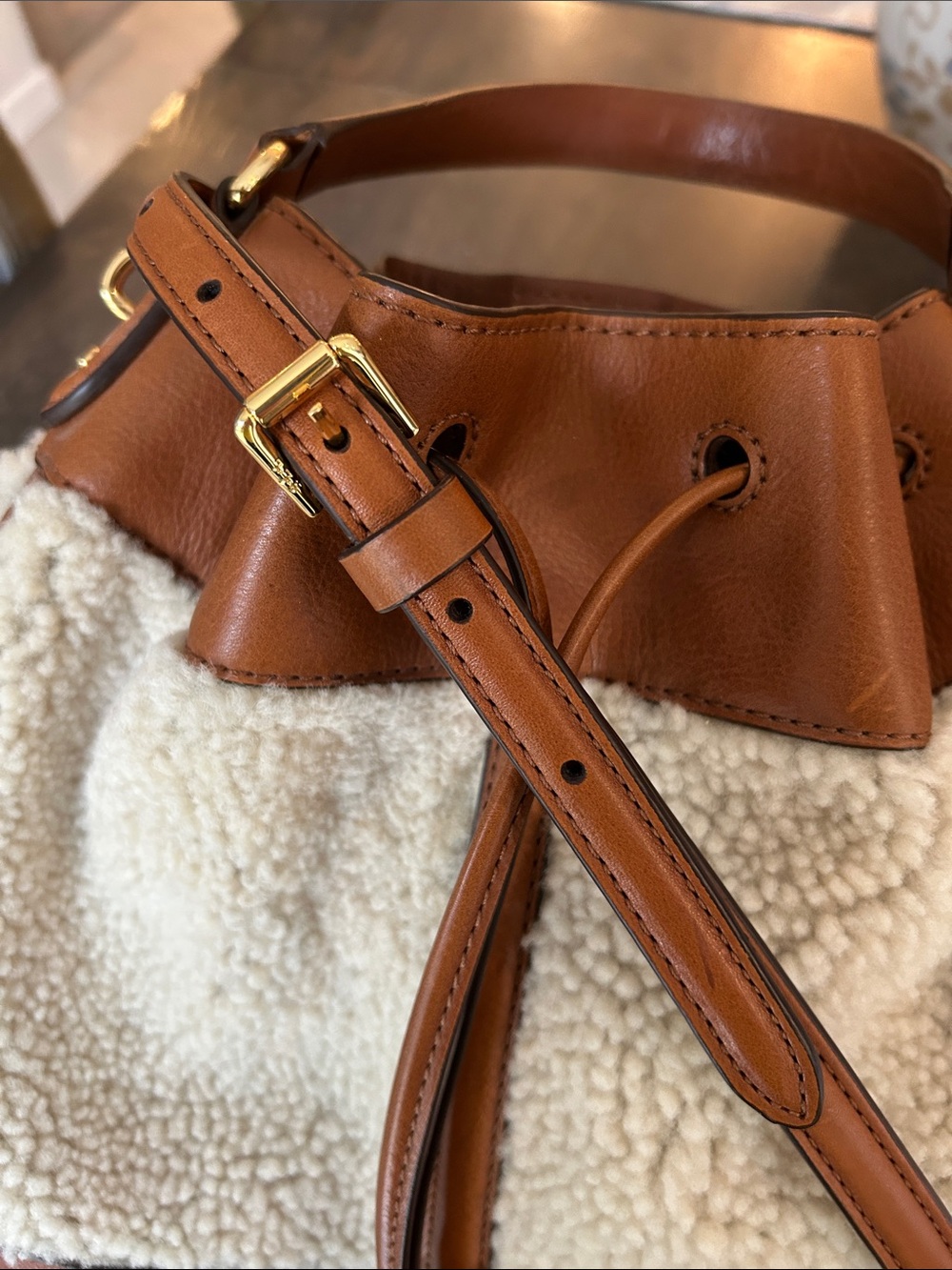 Vintage Lauren Ralph Lauren Cream Sherpa & Brown Leather Drawstring Bucket Bag - Picture 14 of 14